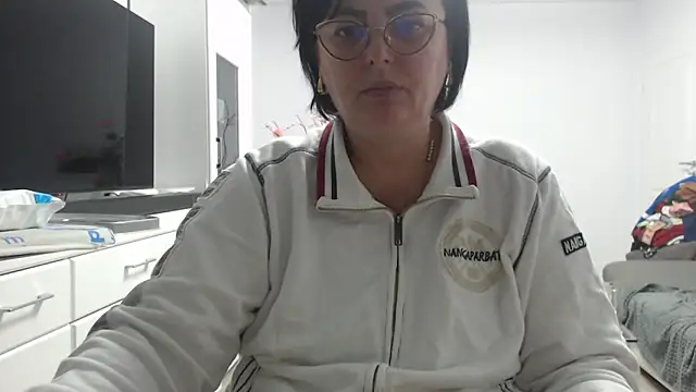 Amandamuller1982 online show from November 2025 07:30:01 PM