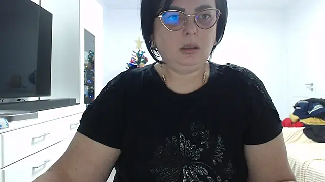 Snapshot of Amandamuller1982 chatting on December 2025 06:45:02 PM Amandamuller1982 online show from December 2025 06:45:02 PM