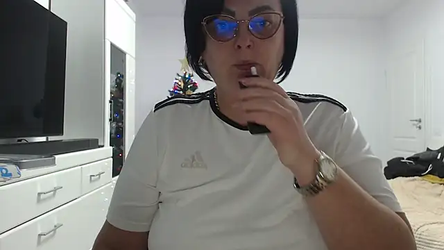 Snapshot of Amandamuller1982 chatting on December 2025 08:48:01 PM Amandamuller1982 online show from December 2025 08:48:01 PM