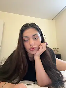 Snapshot of Sweet_Khalifa_ chatting on December 2024 12:17:01 PM Sweet Khalifa  online show from December 2024 12:17:01 PM