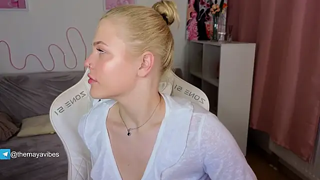 Maya Rave online show from February 2026 03:39:01 AM