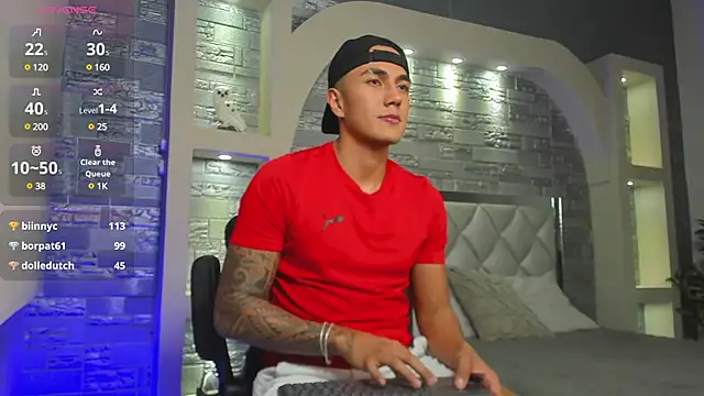 Aron Bolt online show from January 2025 04:48:01 PM