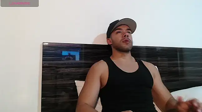 Snapshot of FaustoCock chatting on February 2025 08:58:02 PM FaustoCock online show from February 2025 08:58:02 PM