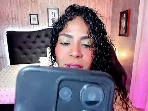 Edelaine rogers online show from March 2025 04:43:01 AM