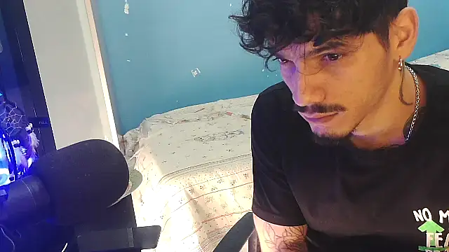 Badboyi1997 online show from February 2026 12:23:02 PM