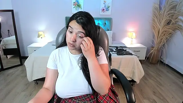 Pamela cheverry online show from February 2026 09:10:02 AM