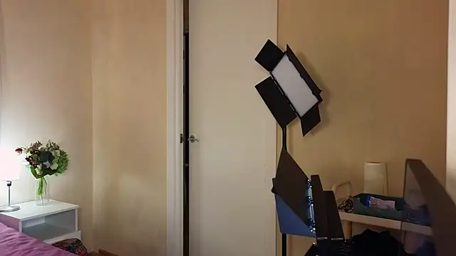 Rita flame online show from January 2025 08:46:01 PM