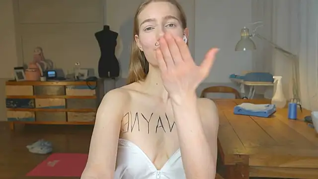 solar bella online show from January 2025 12:16:01 PM