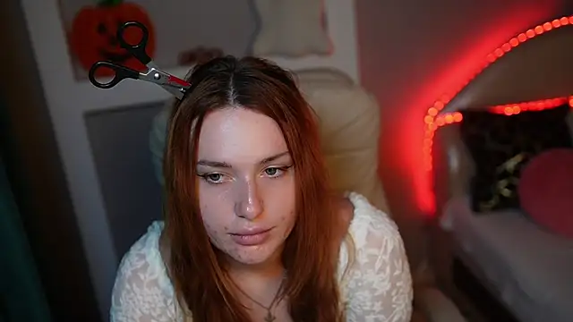 LisaElfy online show from October 2025 03:56:02 PM