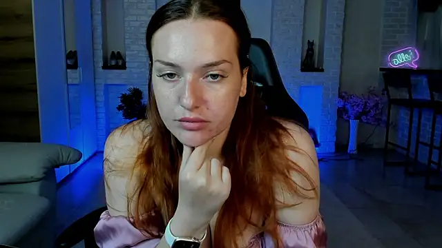 LisaElfy online show from July 2026 07:56:02 AM