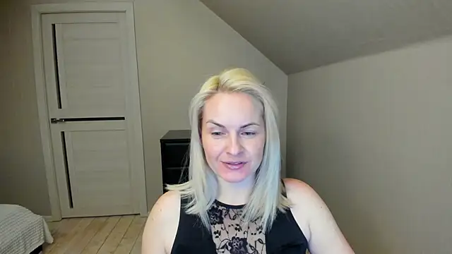 Alicee Gracee online show from February 2025 06:57:02 PM