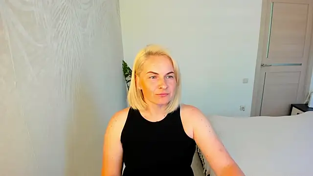 Snapshot of Alicee_Gracee chatting on June 2026 11:25:02 AM Alicee Gracee online show from June 2026 11:25:02 AM