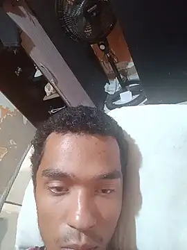 Snapshot of JuggedRegrets chatting on June 2026 02:56:01 AM JuggedRegrets online show from June 2026 02:56:01 AM