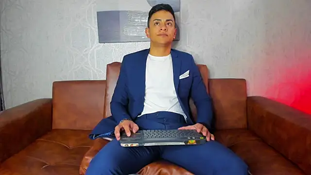 Lucii fer  online show from September 2025 11:54:01 AM