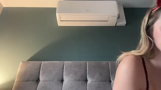 LustfulLuna  online show from October 2025 03:24:01 PM