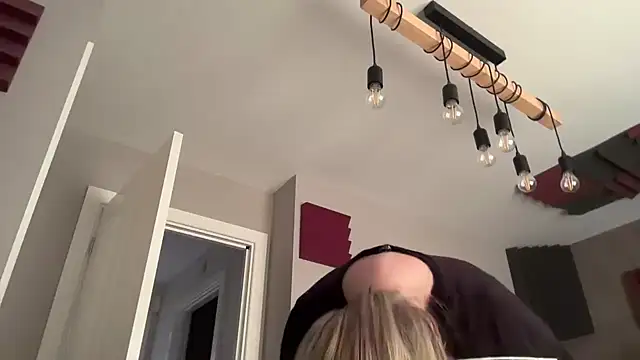 LustfulLuna  online show from November 2025 12:48:02 PM