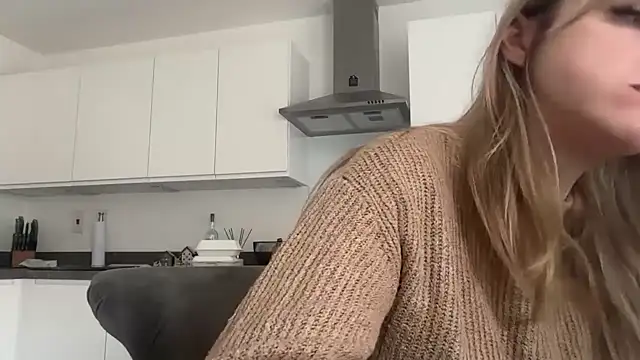 LustfulLuna  online show from March 2026 02:17:01 PM