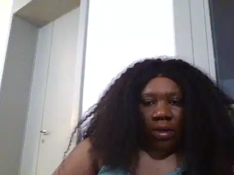 Snapshot of bonbonaumiel chatting on December 2024 03:41:01 AM bonbonaumiel online show from December 2024 03:41:01 AM