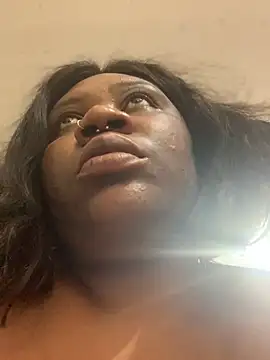 Snapshot of bonbonaumiel chatting on January 2025 07:07:01 PM bonbonaumiel online show from January 2025 07:07:01 PM