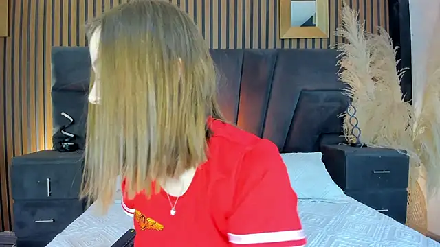 NaxaAndLexi  online show from April 2026 03:09:01 PM