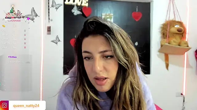 Snapshot of queen-natty chatting on January 2025 06:31:01 AM queen-natty online show from January 2025 06:31:01 AM