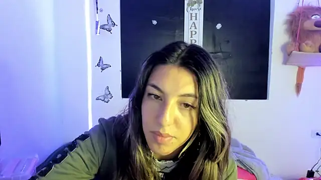 Snapshot of queen-natty chatting on February 2025 04:05:01 AM queen-natty online show from February 2025 04:05:01 AM