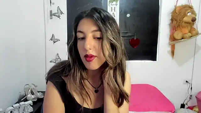 Snapshot of queen-natty chatting on March 2025 01:32:02 PM queen-natty online show from March 2025 01:32:02 PM