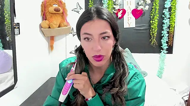 Snapshot of queen-natty chatting on February 2026 01:20:01 PM queen-natty online show from February 2026 01:20:01 PM