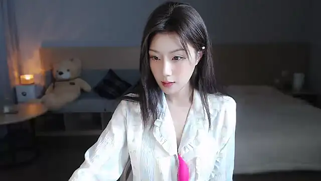 Snapshot of Lucky-baby chatting on December 2024 03:03:02 PM Lucky-baby online show from December 2024 03:03:02 PM