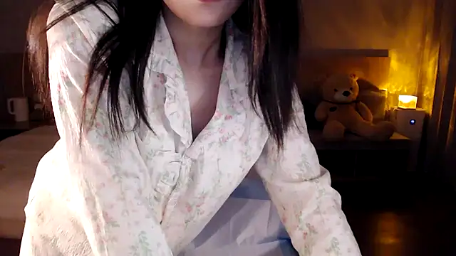 Snapshot of Lucky-baby chatting on December 2024 05:37:01 PM Lucky-baby online show from December 2024 05:37:01 PM