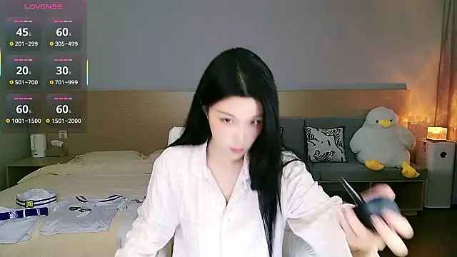 Snapshot of Lucky-baby chatting on October 2025 01:12:01 PM Lucky-baby online show from October 2025 01:12:01 PM