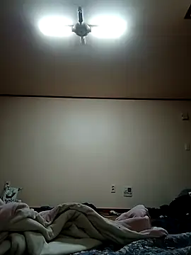 hello098712 online show from February 2025 01:09:02 PM