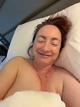 LouiseTswing online show from March 2026 07:27:01 AM