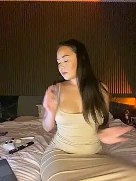 mayakitsune69 online show from October 2025 10:13:02 AM