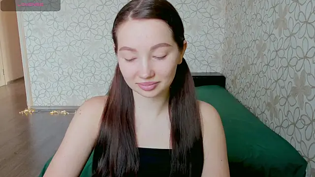 Snapshot of Lissa_Cristal chatting on April 2026 08:42:01 AM Lissa Cristal online show from April 2026 08:42:01 AM