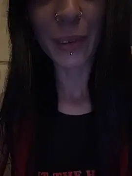 MissMidnightUK online show from May 2026 12:40:02 AM