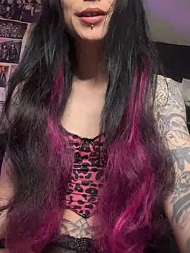 MissMidnightUK online show from May 2026 11:33:02 PM