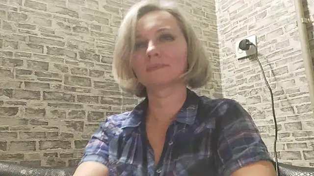 EdithManning online show from January 2025 05:17:02 PM