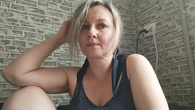 EdithManning online show from March 2025 11:17:01 AM