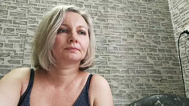 EdithManning online show from March 2025 01:18:01 PM