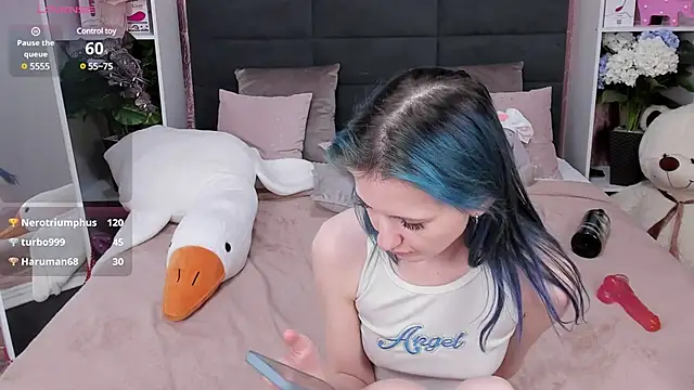 MiaKarlos online show from January 2025 04:12:01 AM