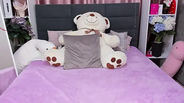 MiaKarlos online show from February 2026 01:42:02 AM