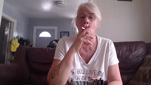 canadiancougar1965 online show from January 2025 08:45:02 PM