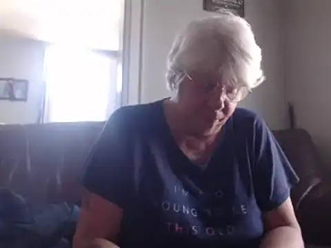 canadiancougar1965 online show from September 2025 02:07:02 PM