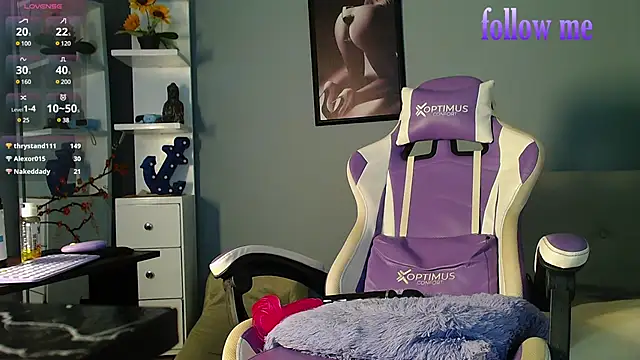 zoey-fox online show from March 2025 07:26:01 AM