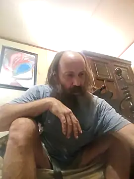 Snapshot of Beyond1978 chatting on October 2025 08:40:01 PM Beyond1978 online show from October 2025 08:40:01 PM