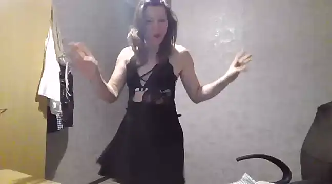 VselenaSun402 online show from January 2025 03:07:02 PM