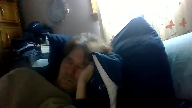 Snapshot of frankie7inch chatting on June 2026 10:58:01 AM frankie7inch online show from June 2026 10:58:01 AM