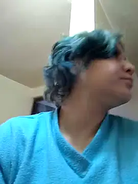 Snapshot of iDogrose21 chatting on November 2025 06:06:02 PM iDogrose21 online show from November 2025 06:06:02 PM