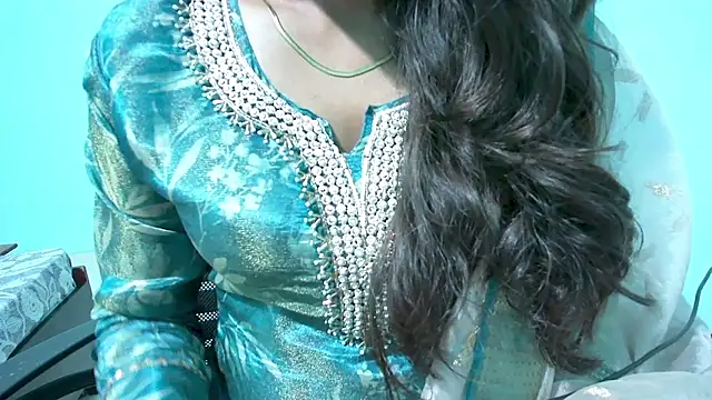 Only hunny online show from March 2025 05:07:02 PM